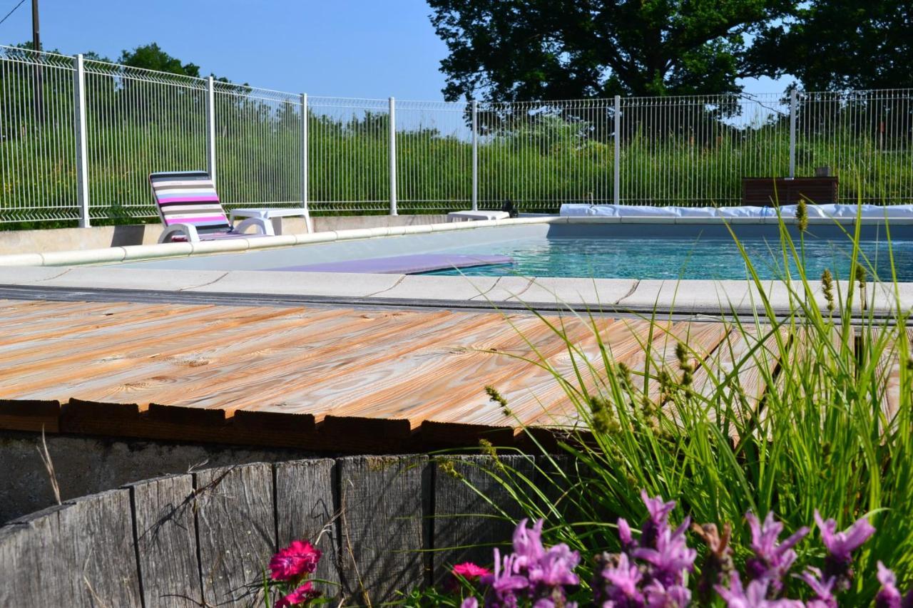 Couanac Gite Familial A La Campagne Avec Piscine Cayriech Exterior photo